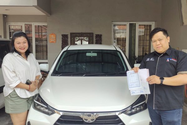 PAK INDARTO & IBU EVELYN